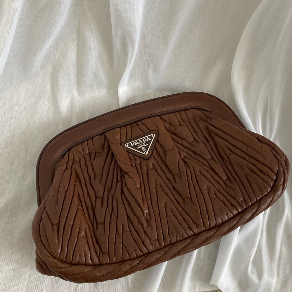 ✨PRADA✨Gathered Nappa Leather Evening Clutch - Picture 3 of 10